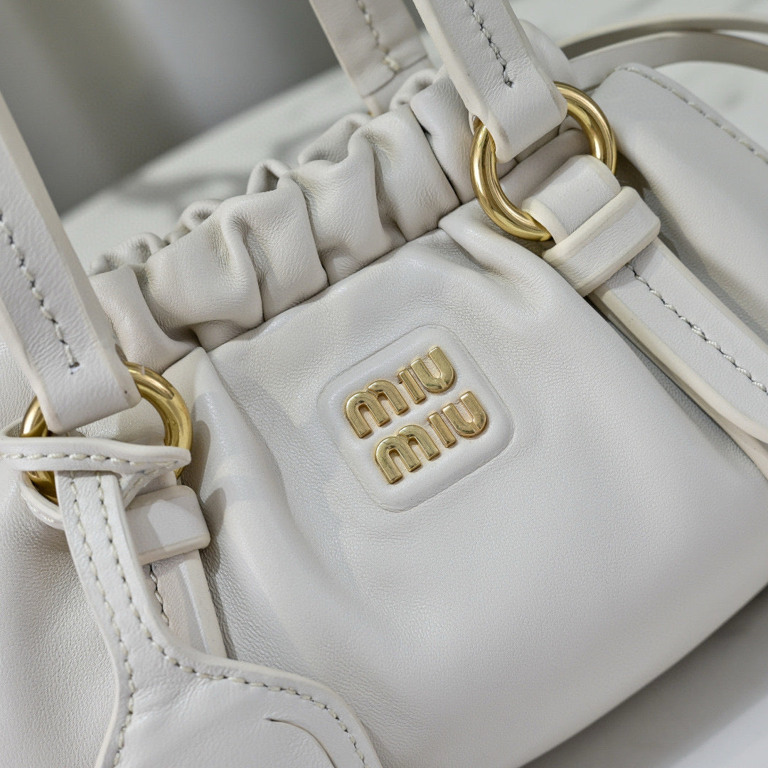 Miu Miu Shoulder Bag 22x7x15cm