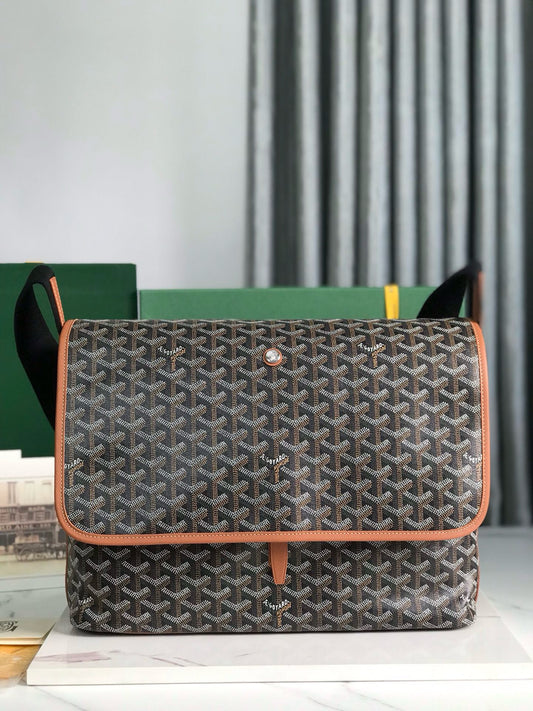 Goyard Messenger Bag 35x26x7.5cm