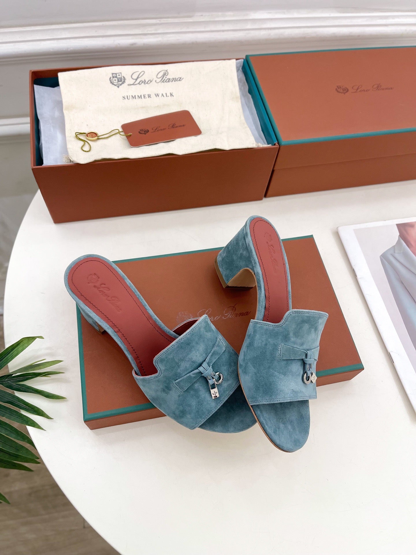 LP Sandals