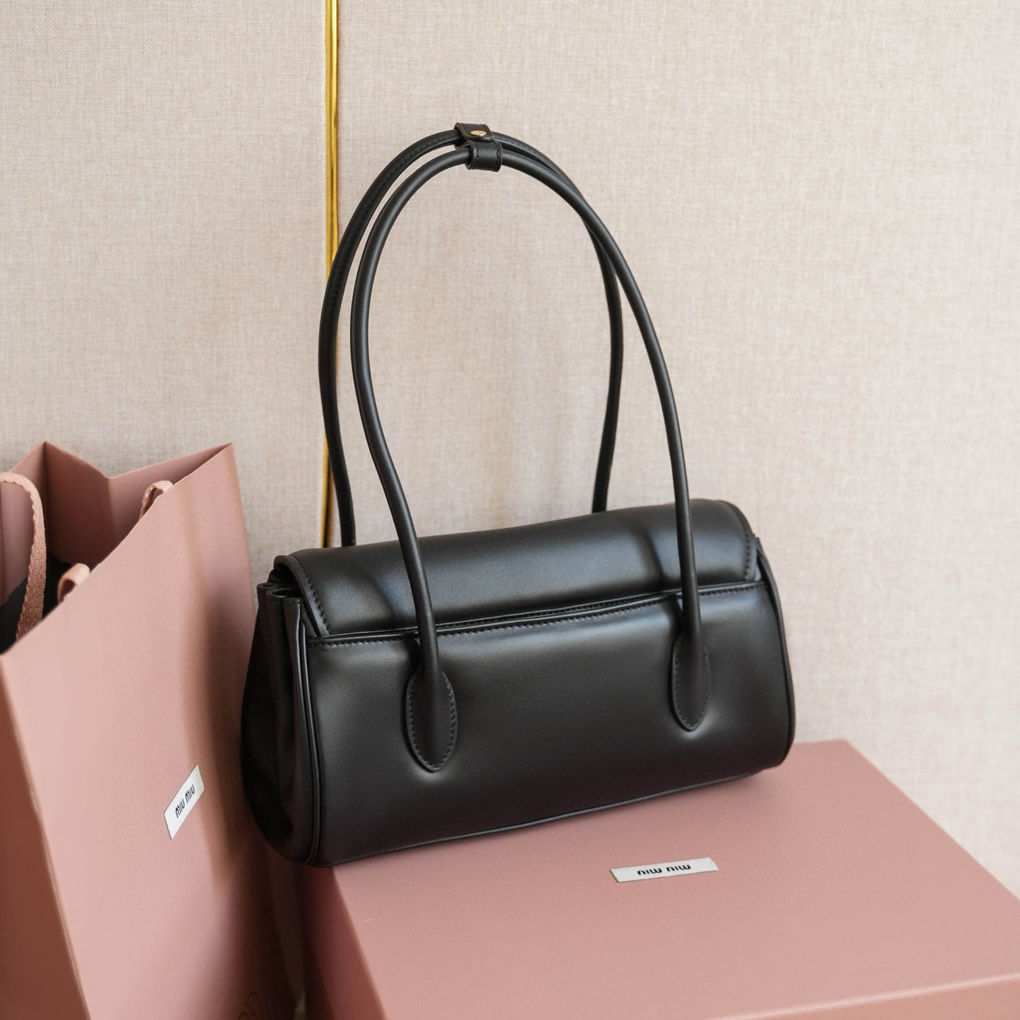 Miu Miu Shoulder Bag 28x15x11cm