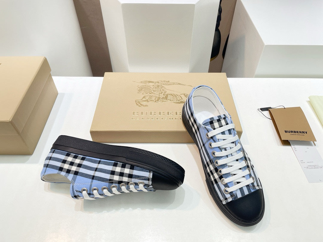 Burberry Sneakers