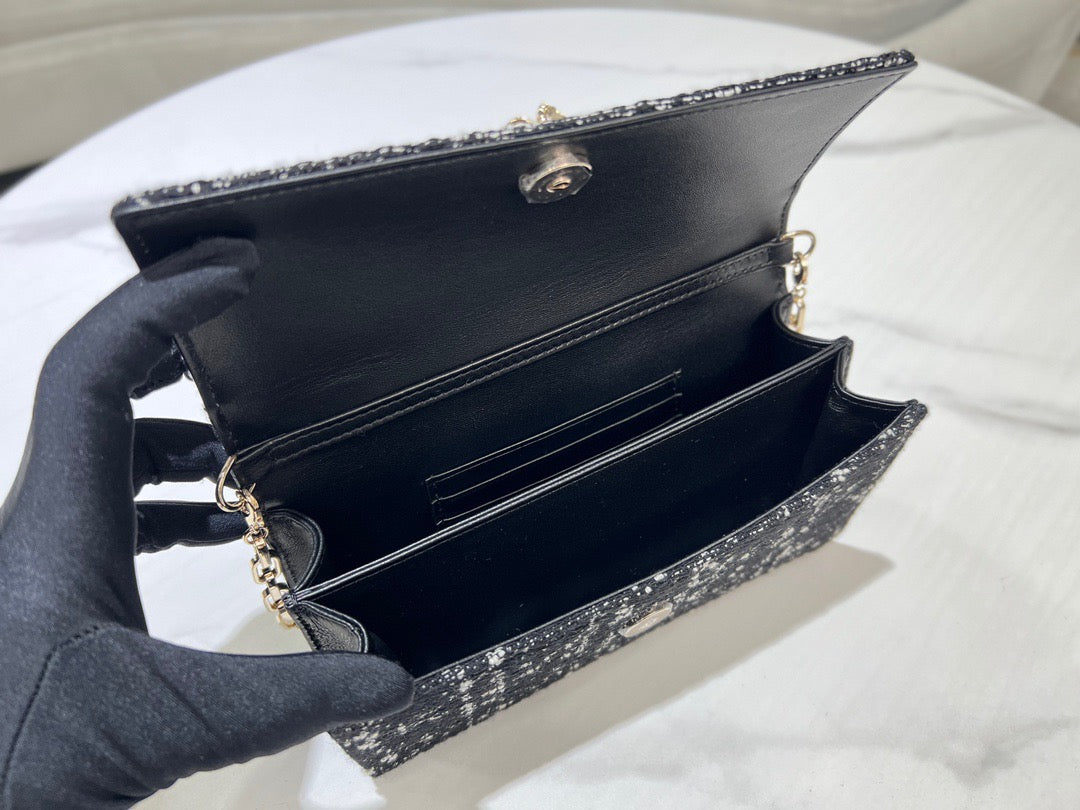 Dior Lady Top Handle Pouch (21cm)