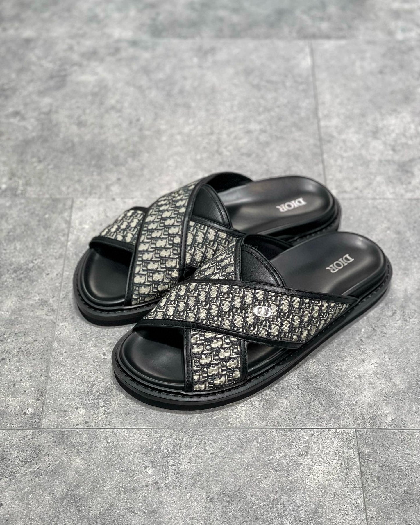 CD SANDALS