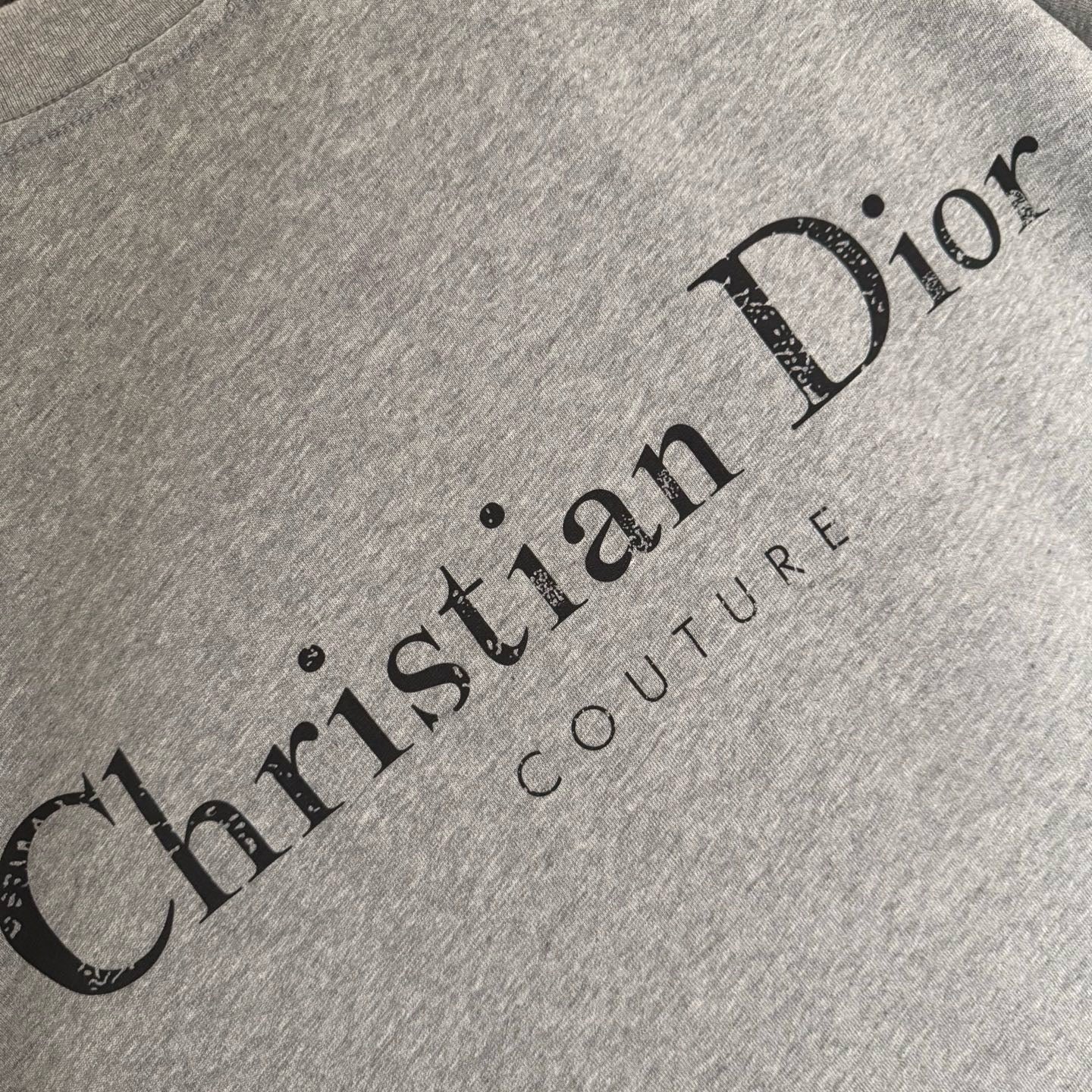 Dior T-shirt