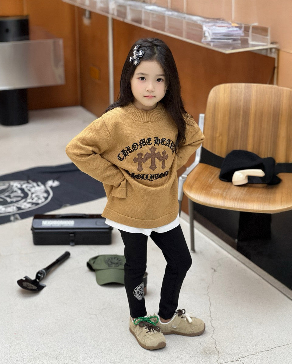 CH Sweater/Long Pant Set