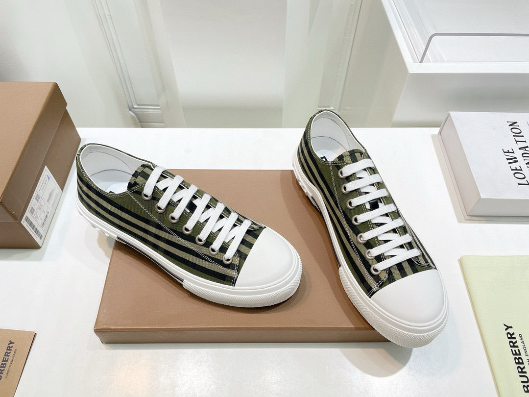Burberry Sneakers