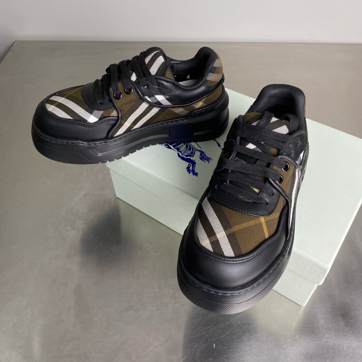 Burberry Sneakers