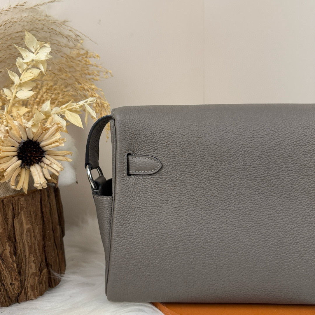 Hermes Messenger Bag