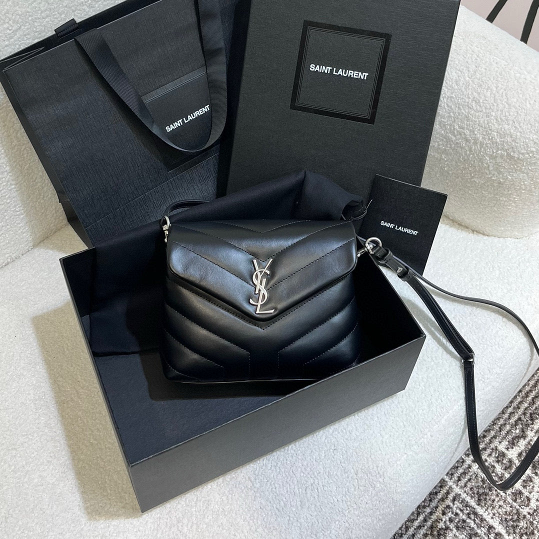 YSL Loulou Shoulder Bag 20x14x7.5