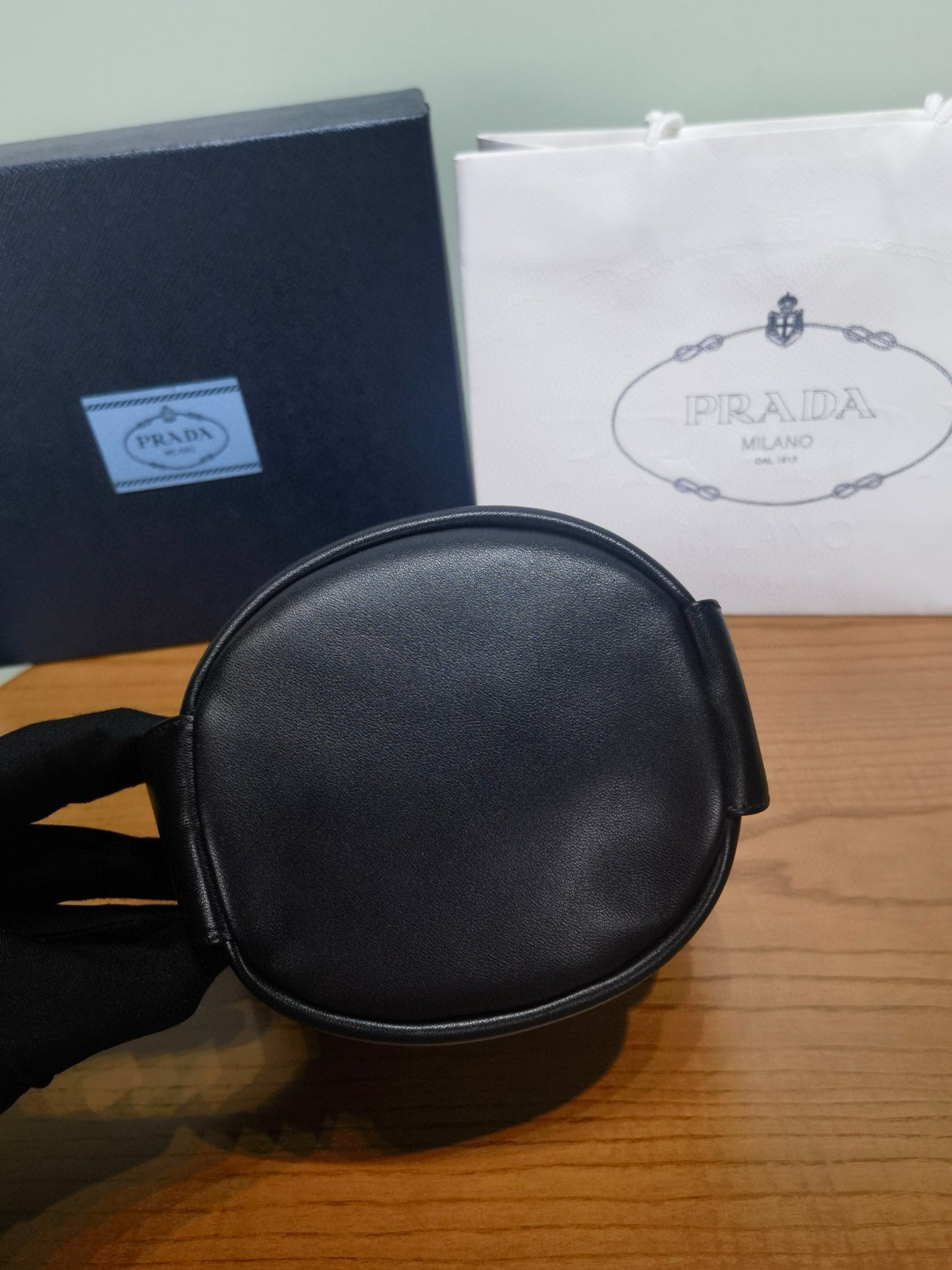 PD Petit Sac Noir Bucket Bag