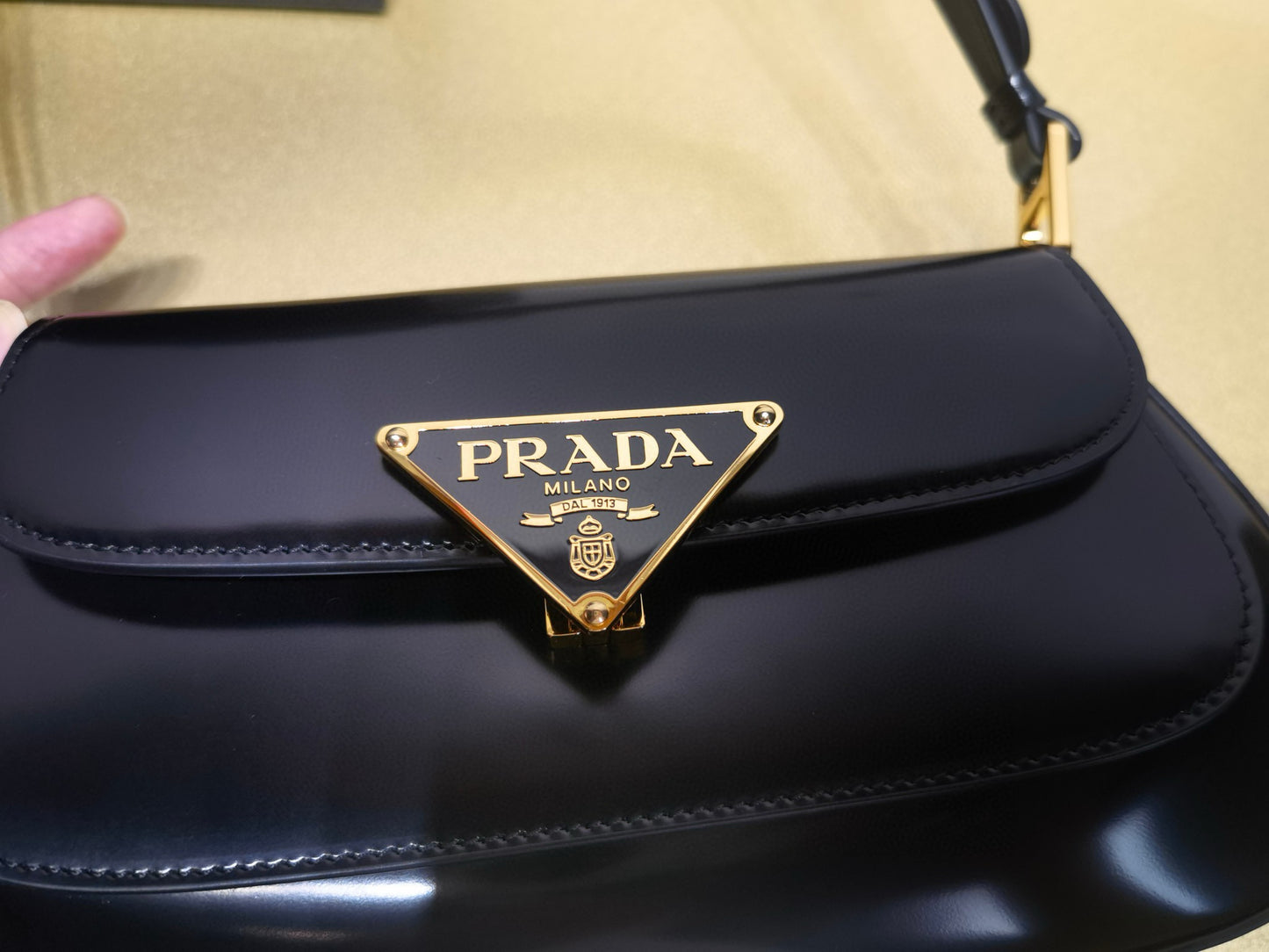 Prada Shoulder Bag 24x11x4cm