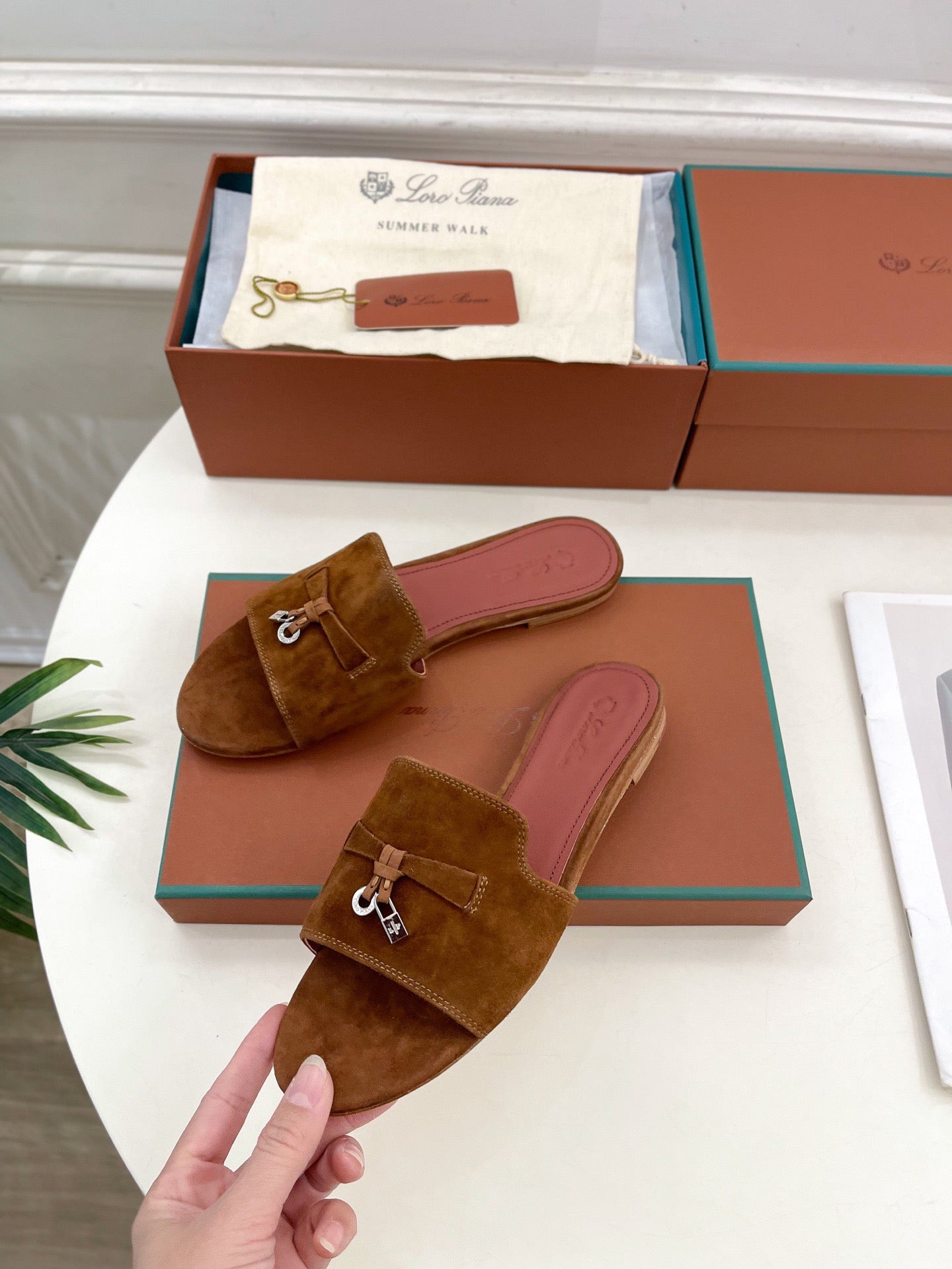 LP Sandals