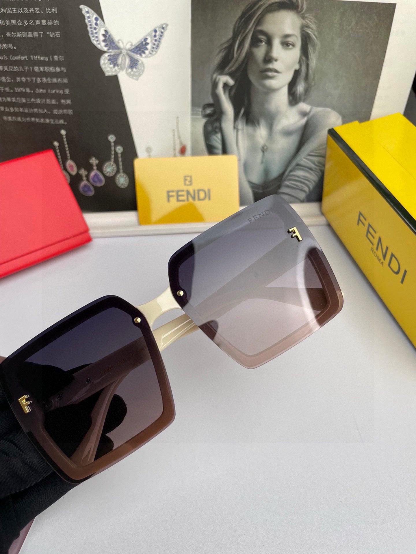 gafas de sol fendi