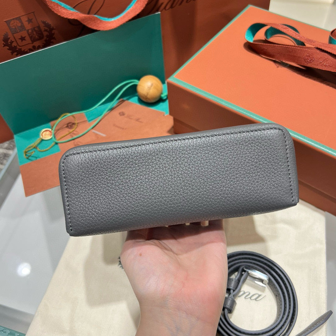 Loro Piana 16 Classic Bag