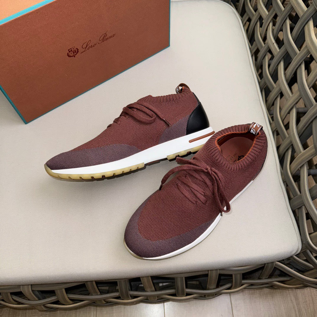 LP Sneakers