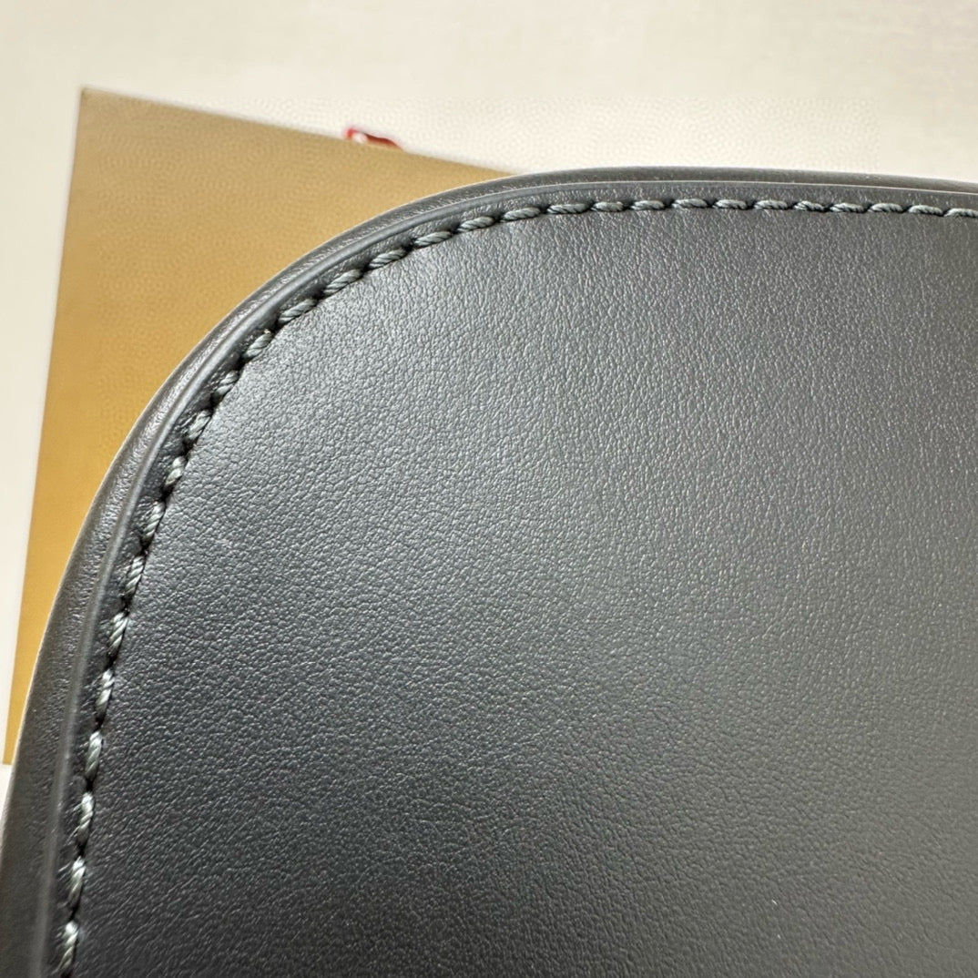 Burberry Backpack 30x12x44CM