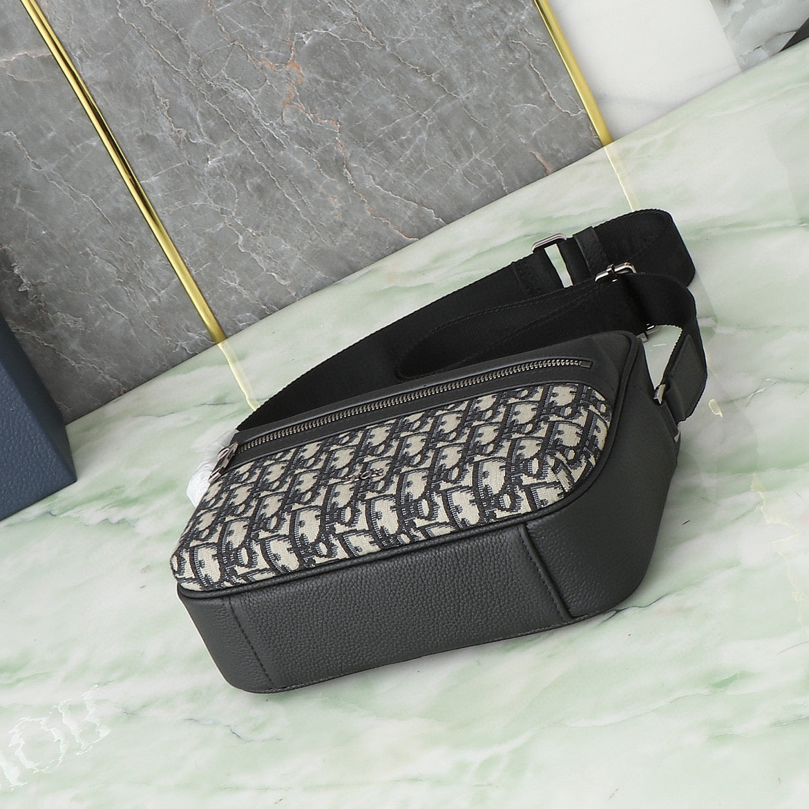 Dior Rider 2.0 Zipped Messenger Bag