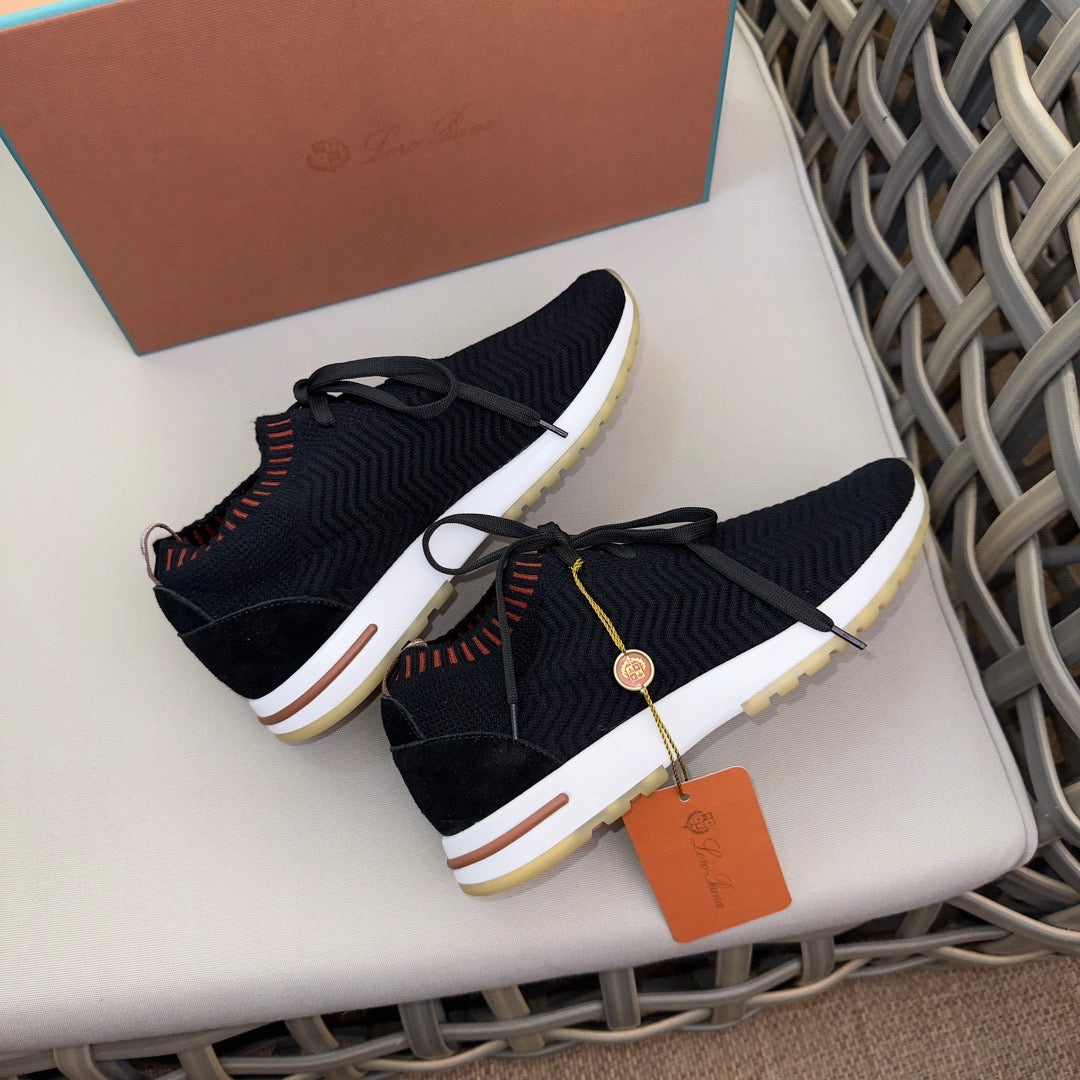 LP Sneakers
