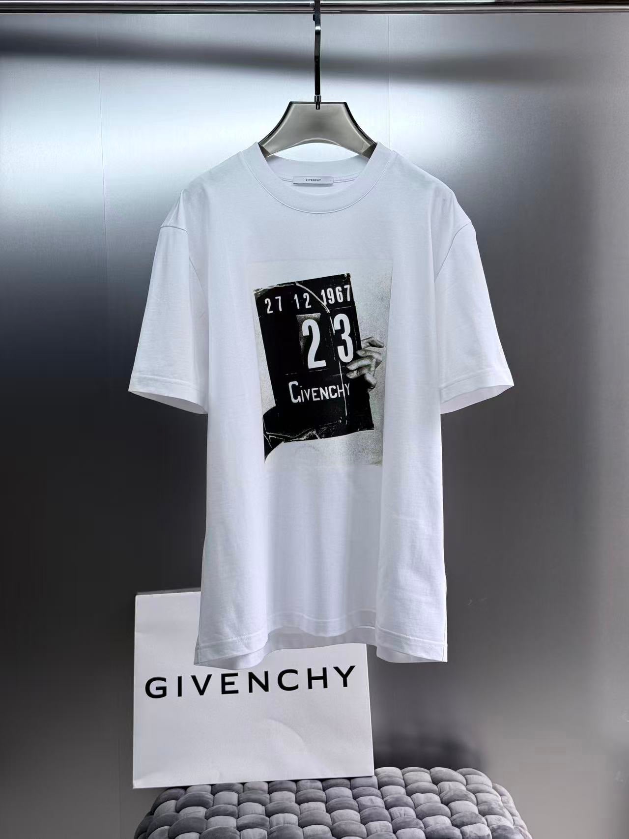 Givenchy T-Shirt