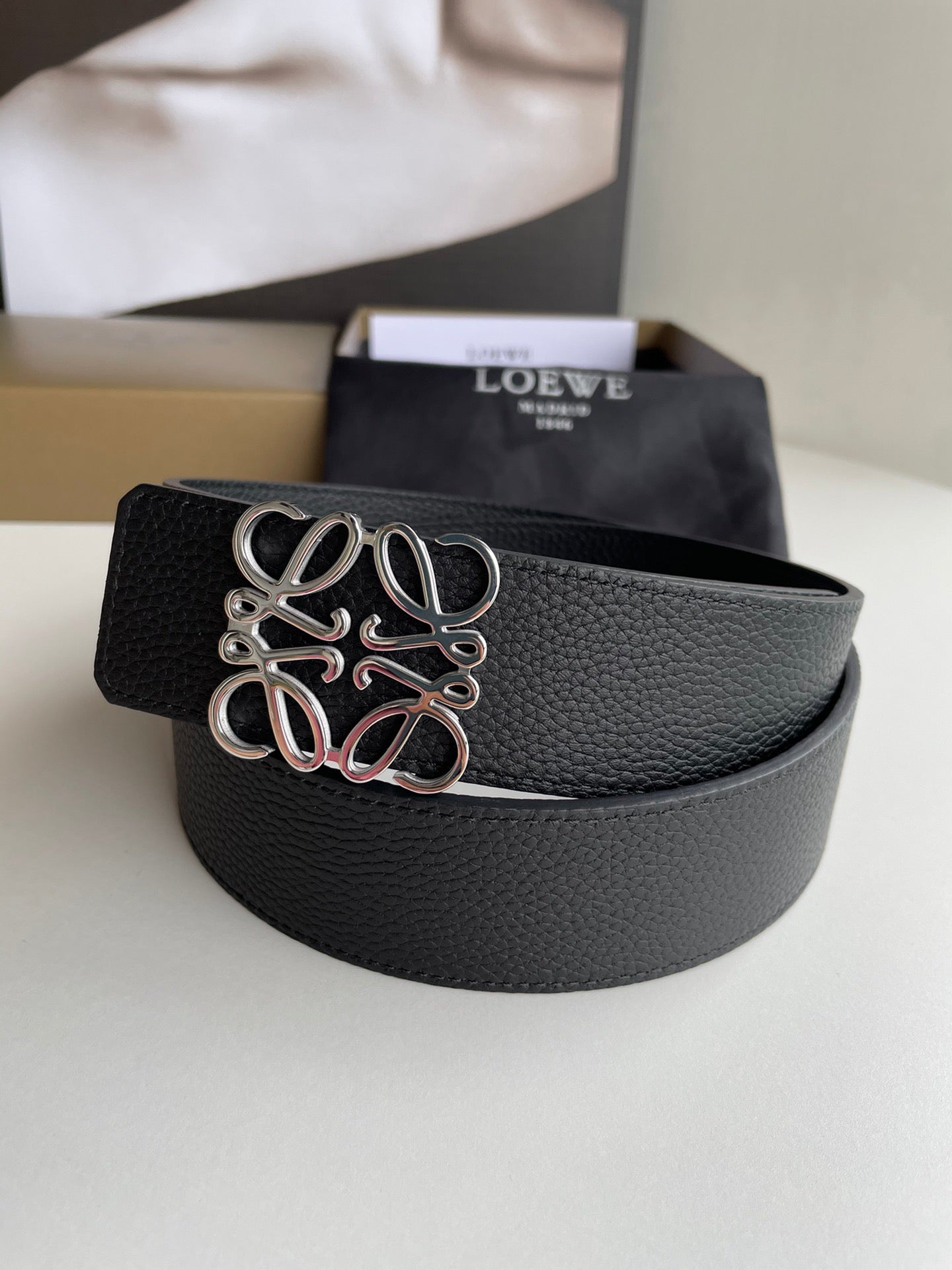 Loewe Belt