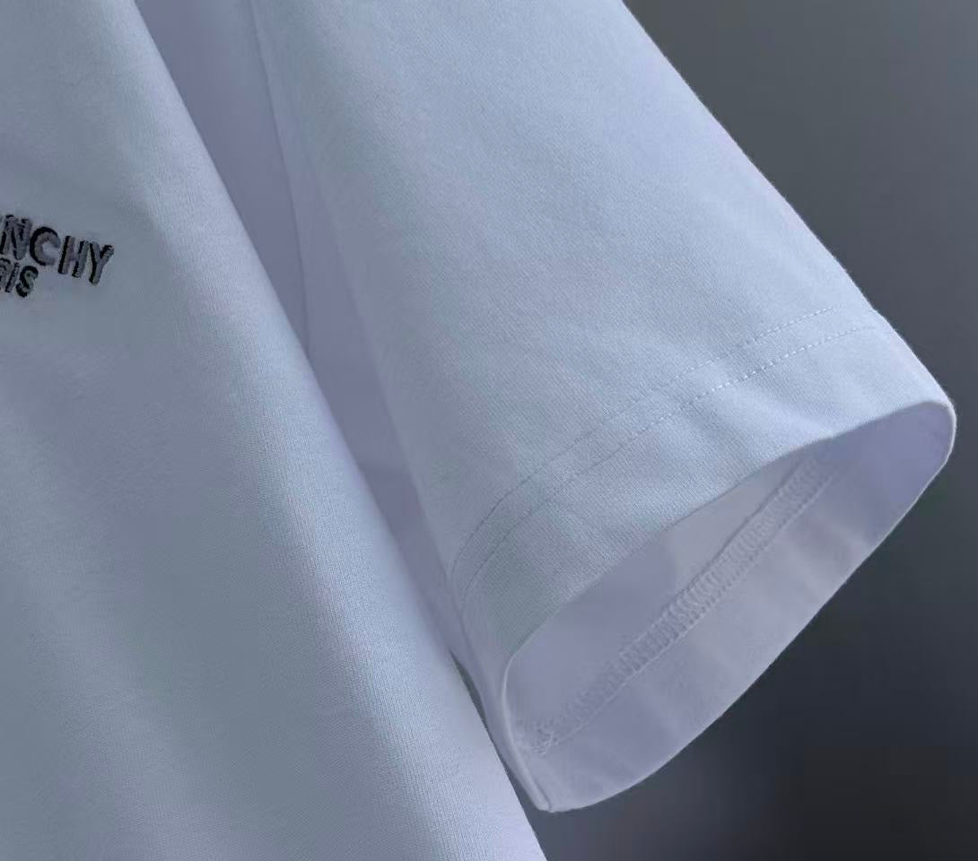 Givenchy T-Shirt