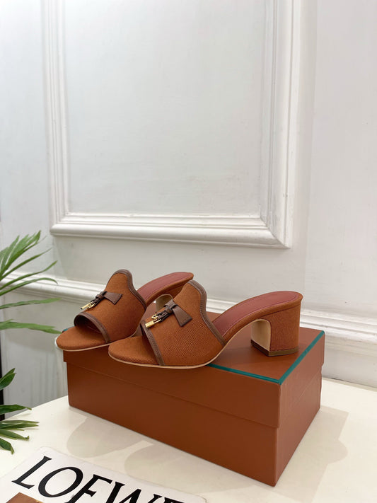 LP Sandals