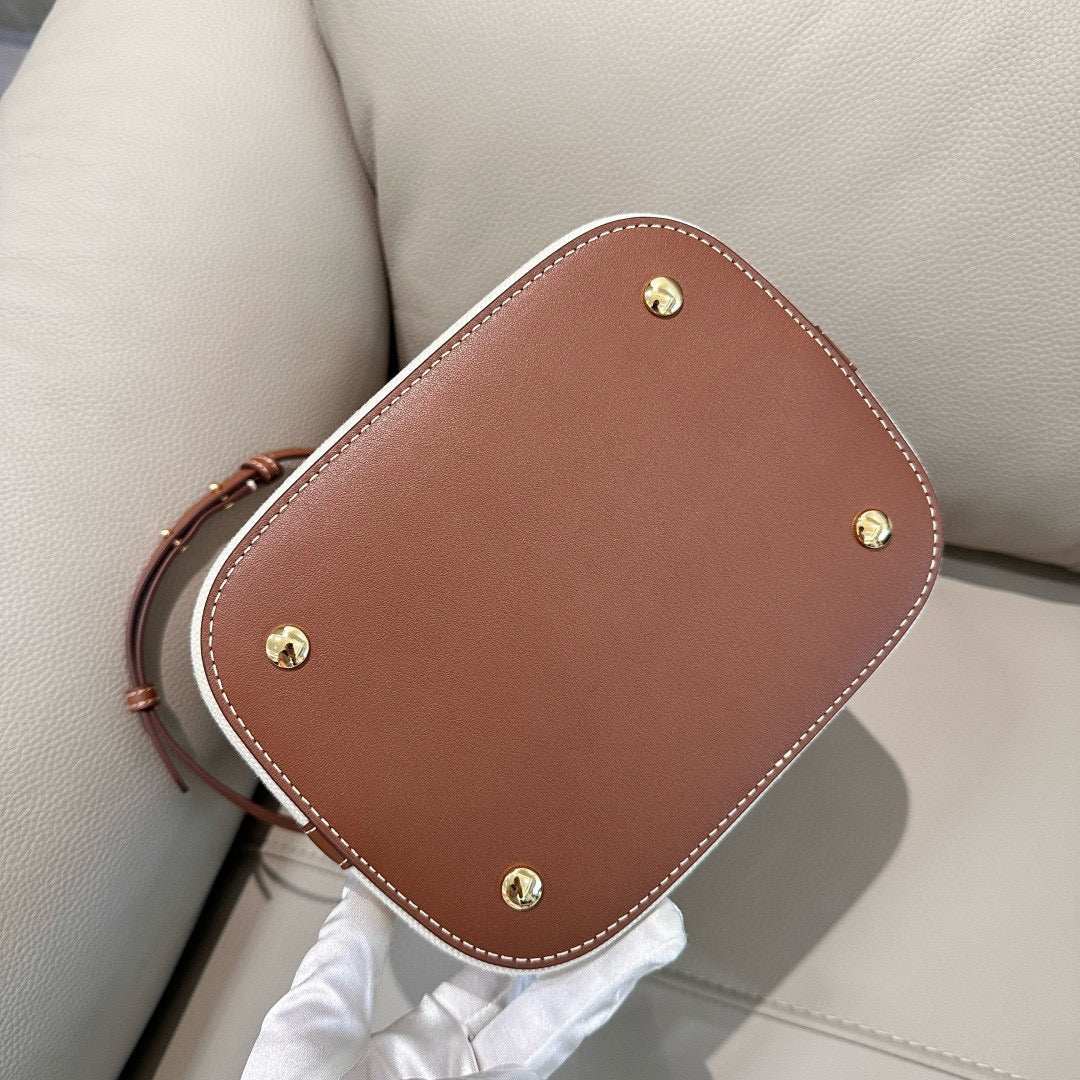 Burberry Peggy Bag