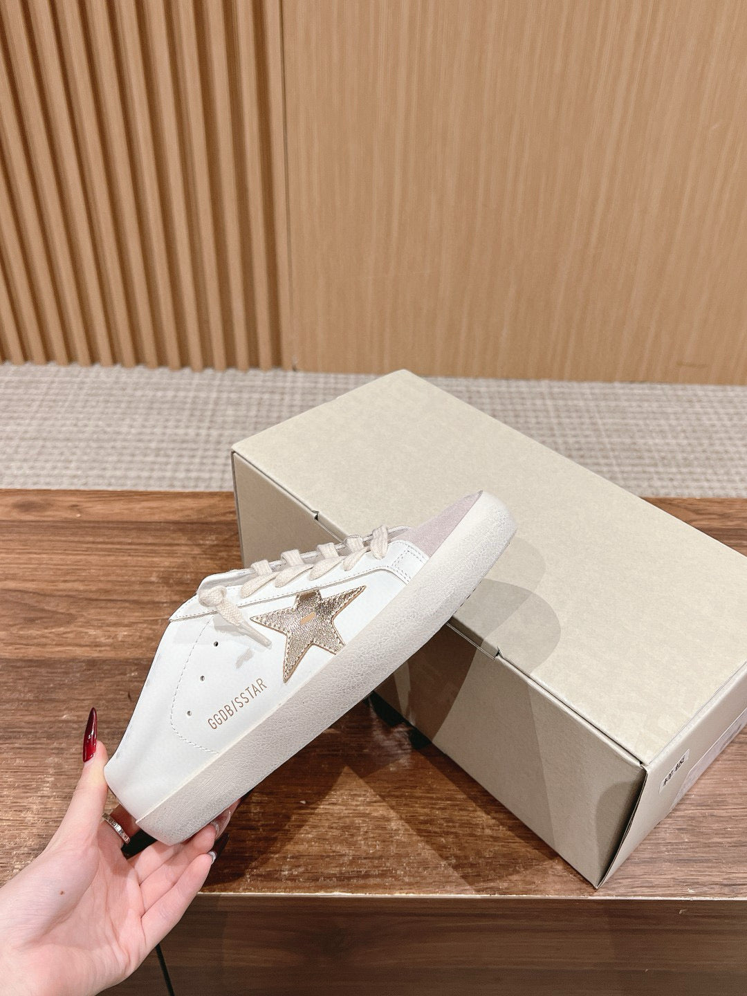 Golden Goose Sneaker