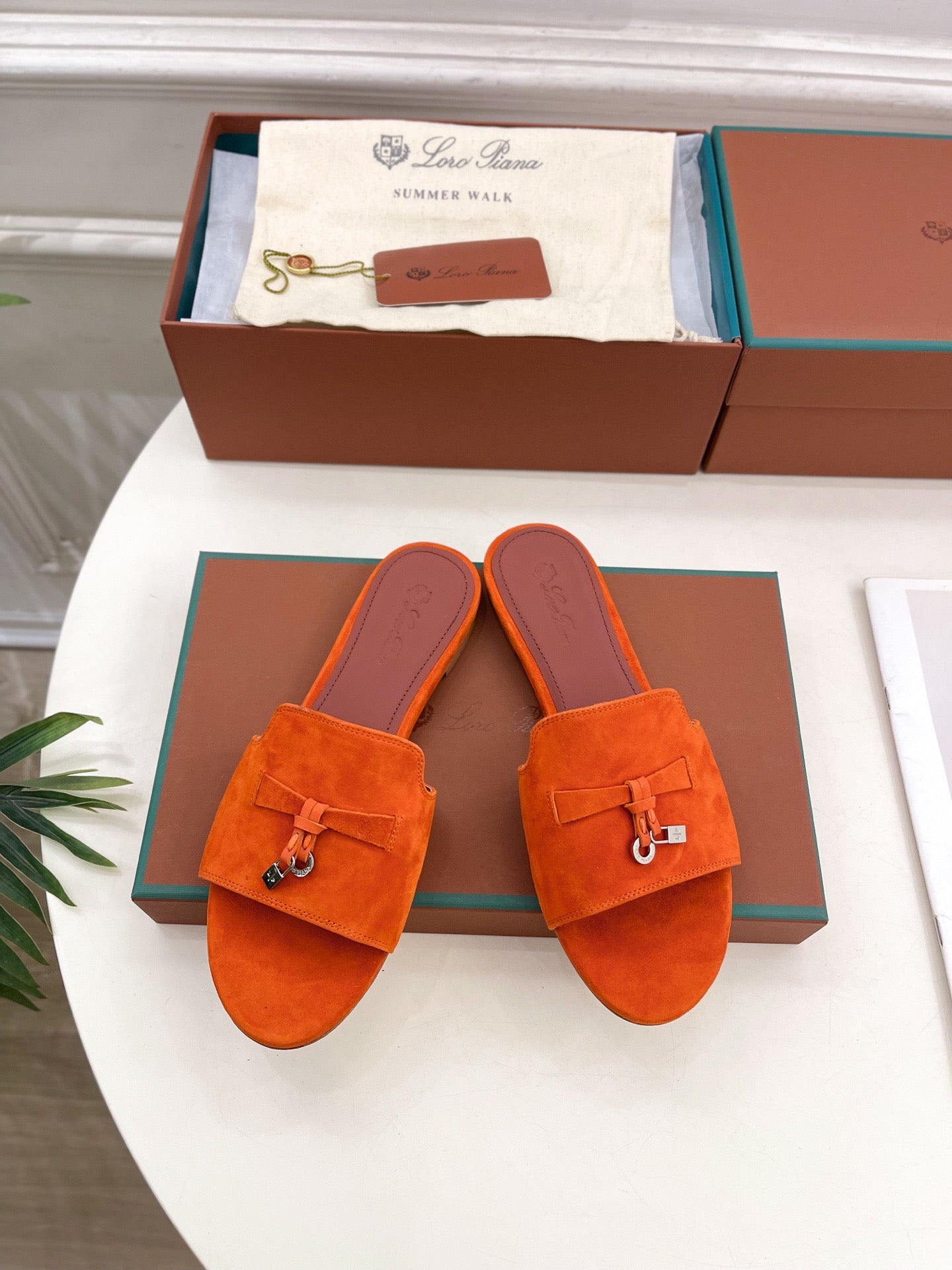 LP Sandals