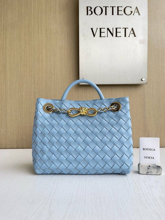 BV Andiamo Chain Bag 25x22x10.5cm