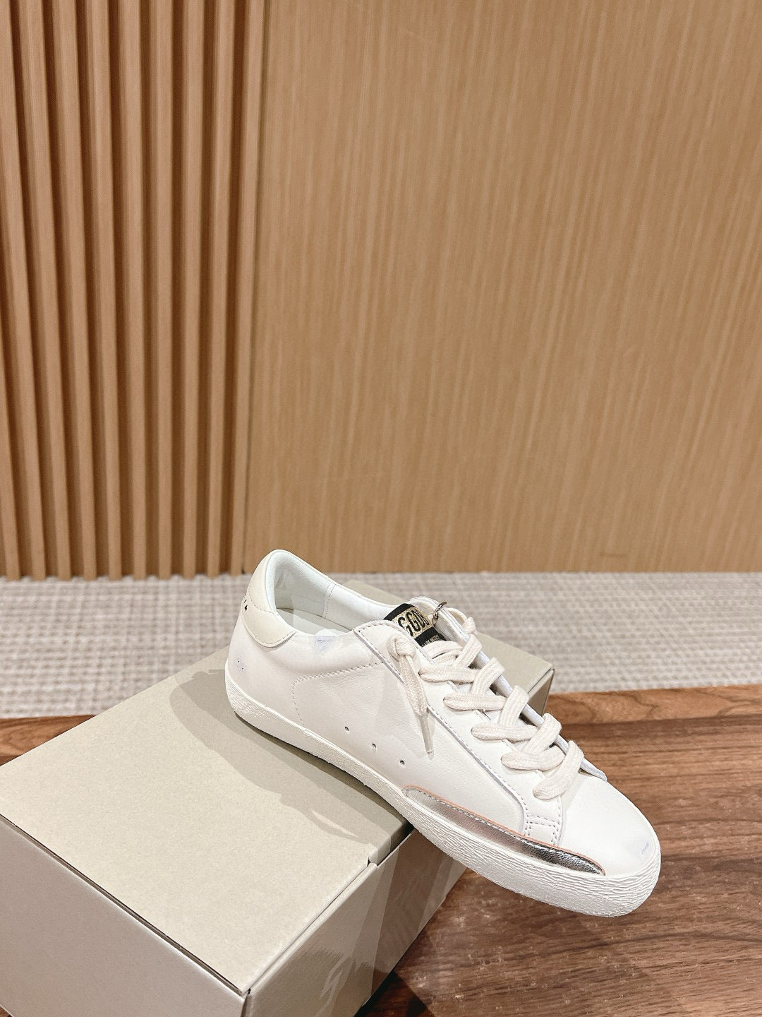 Golden Goose Sneaker