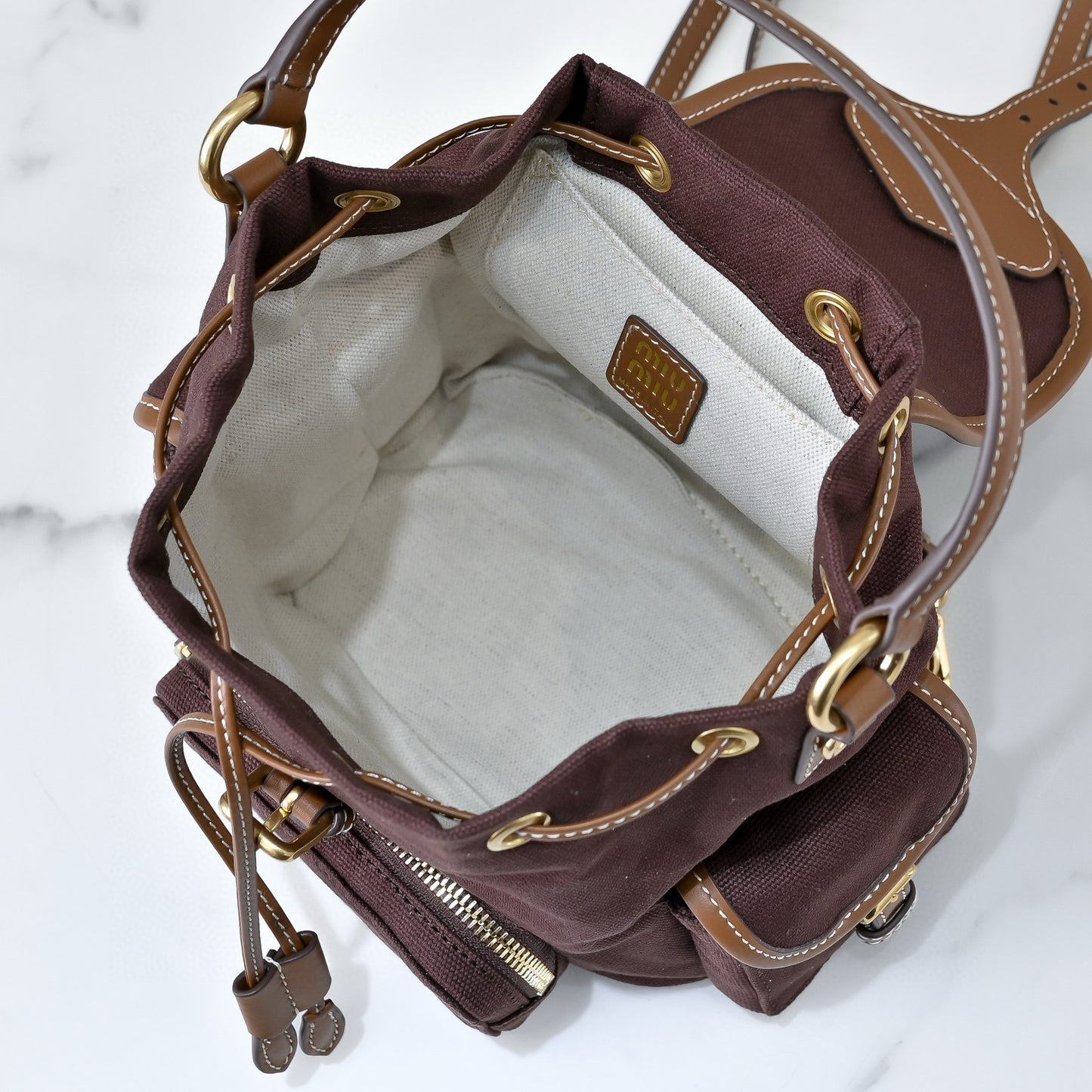 Miu Miu Backpack 22x18x11.5cm