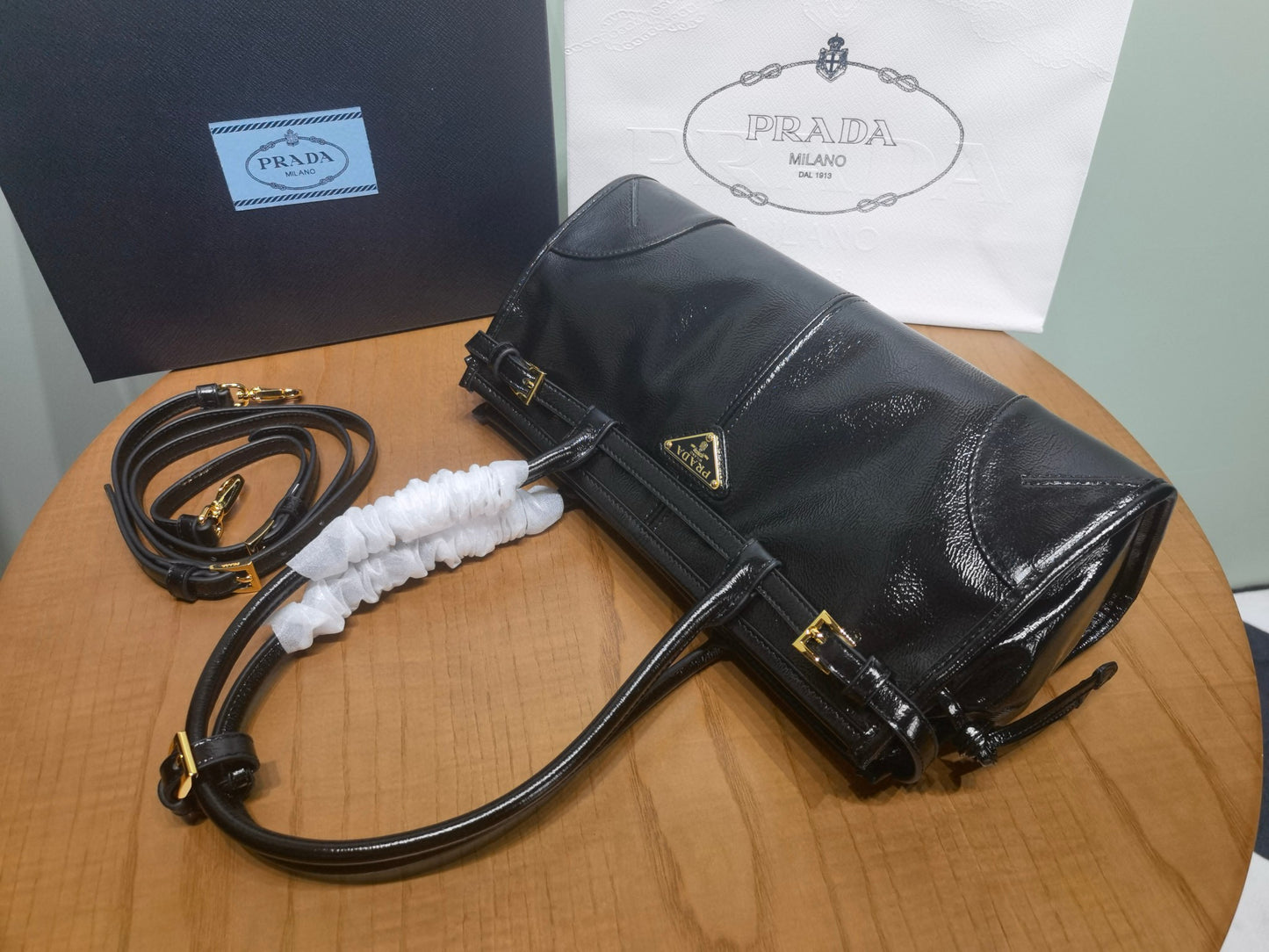Prada Handbag 32x15x12cm