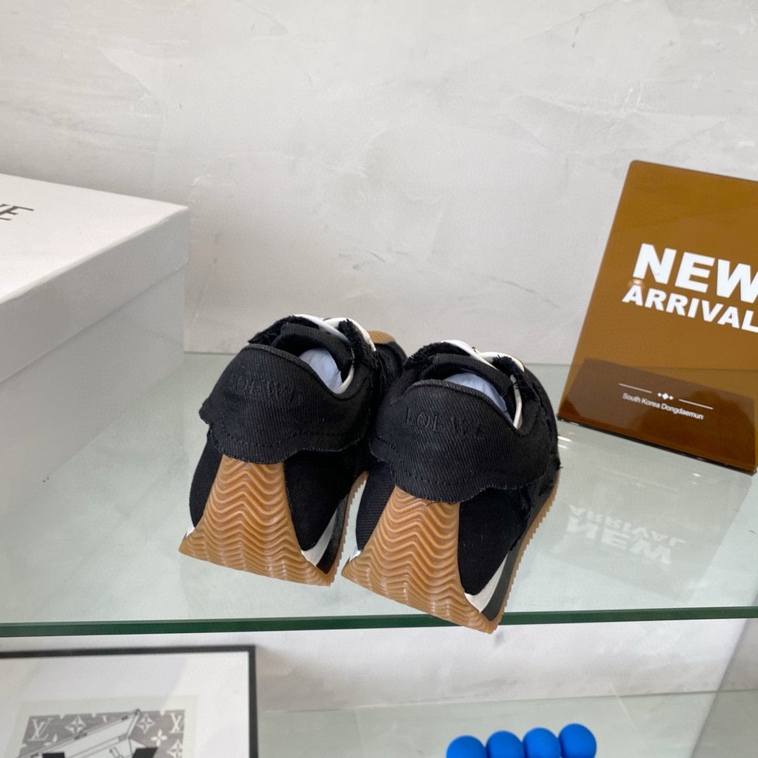 Loewe Sneakers