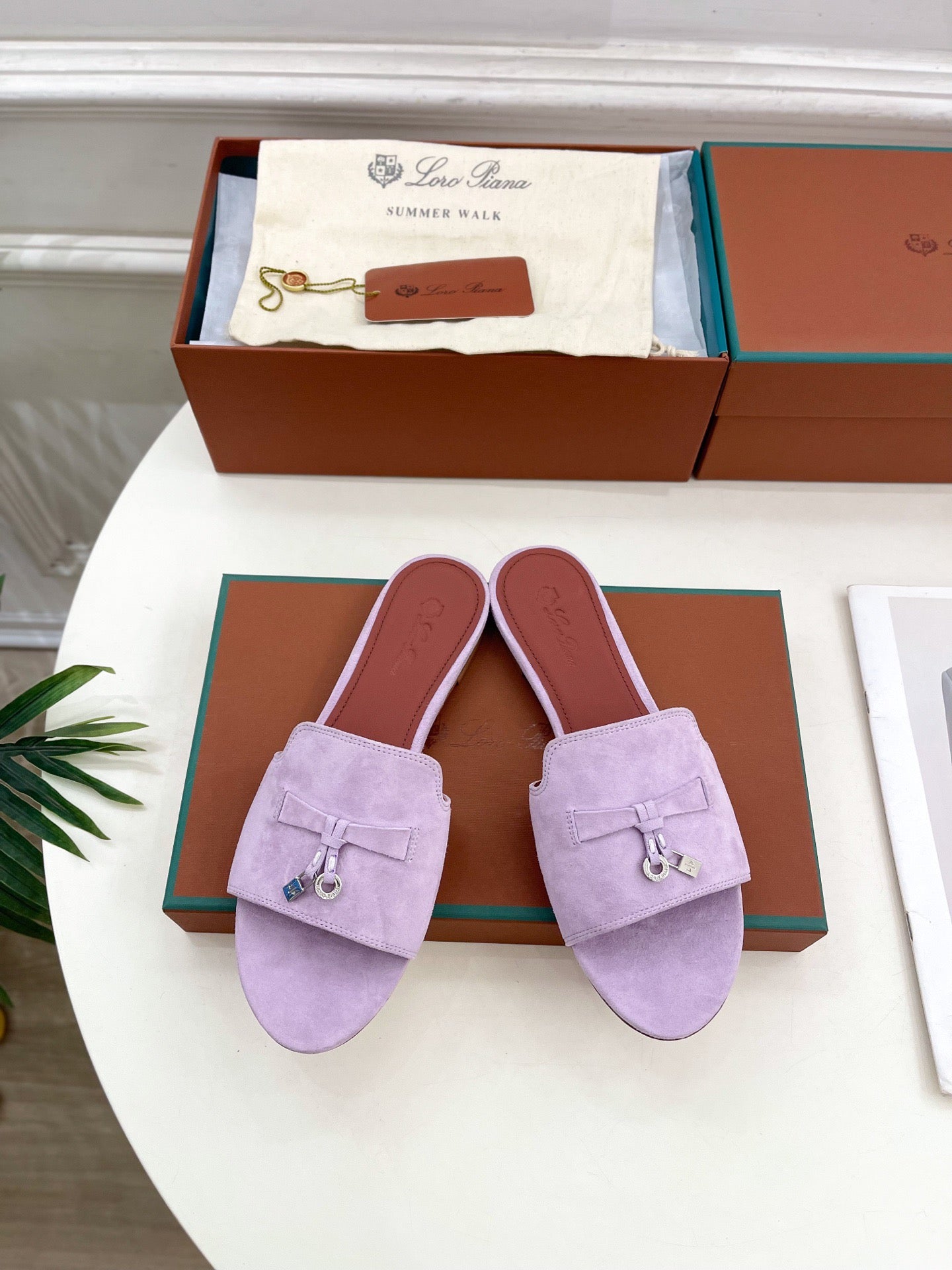 LP Sandals