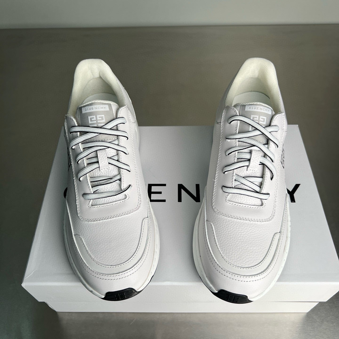 Givenchy Sneakers