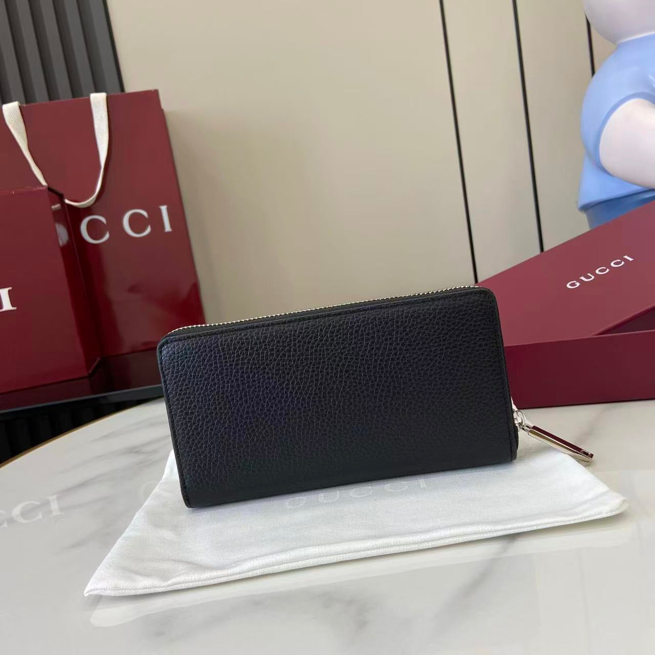Gucci Long Zipped Wallet