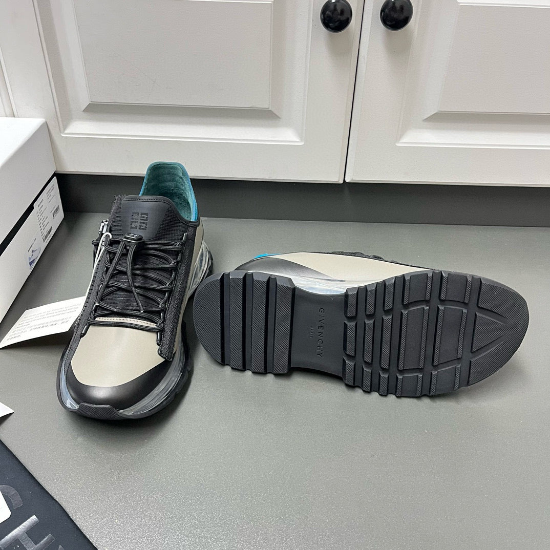 Givenchy Sneakers