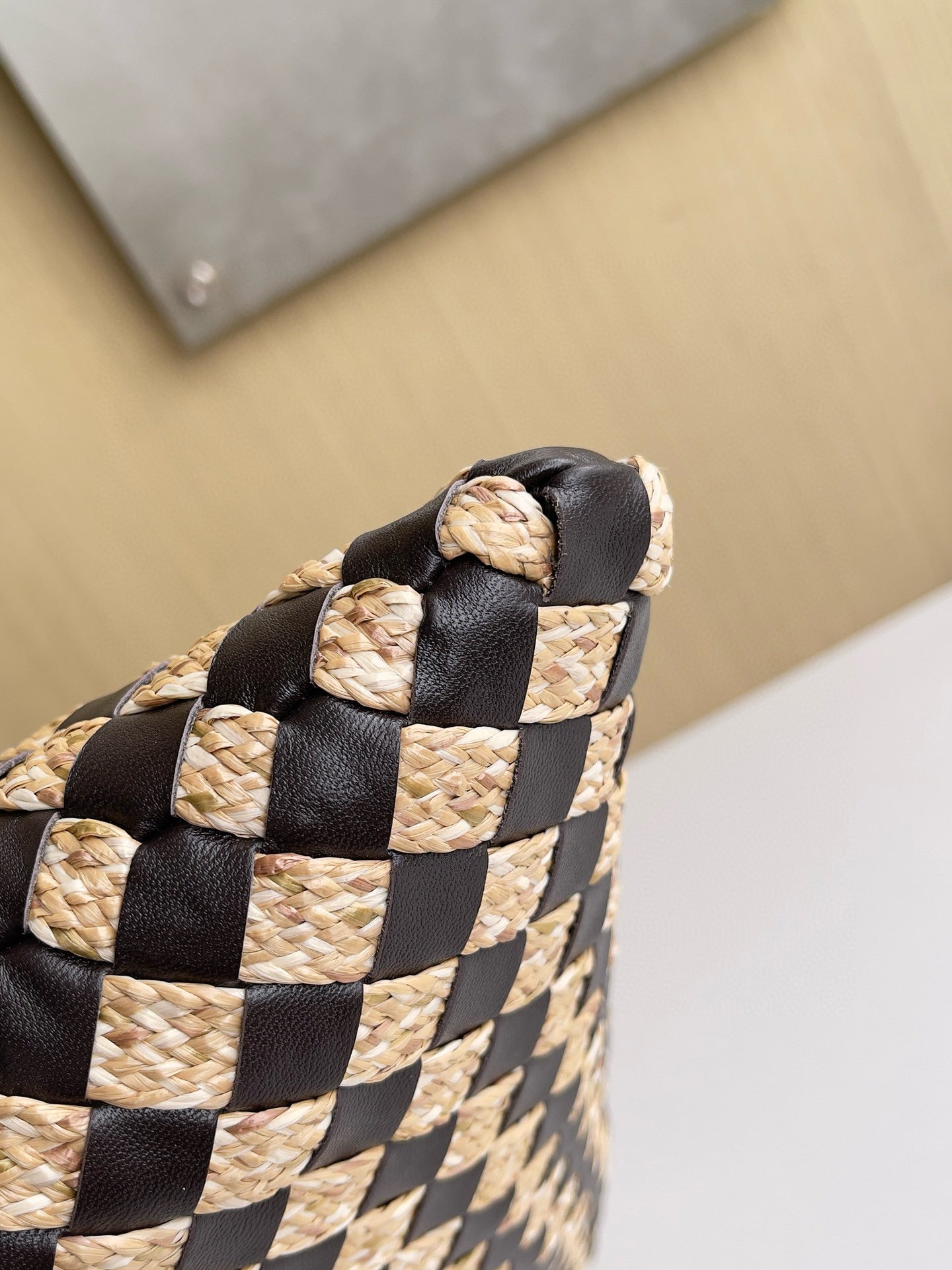 BV Hop Shoulder Bag 54x24x13cm