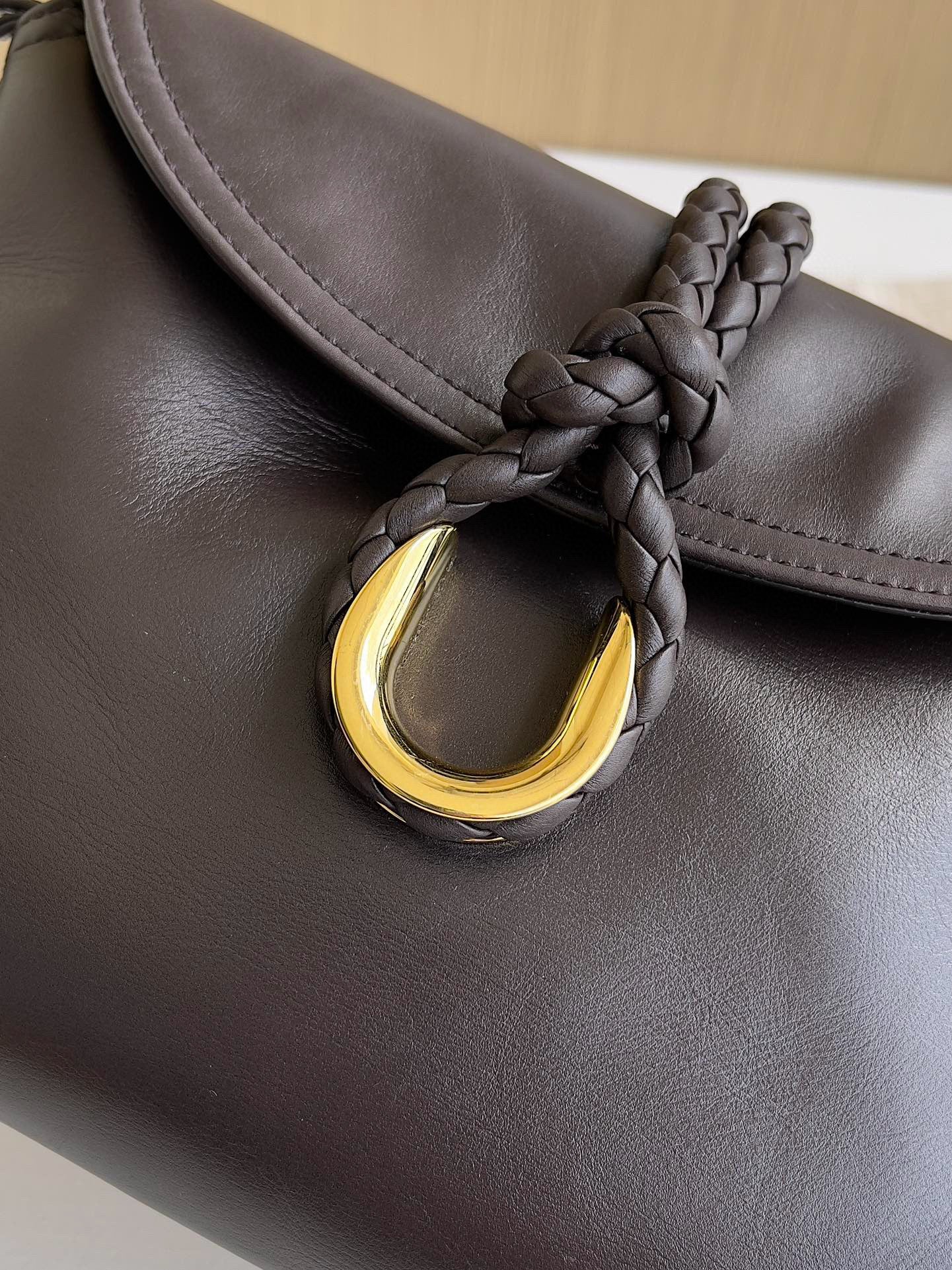 BV Liberta Crossbody Bag