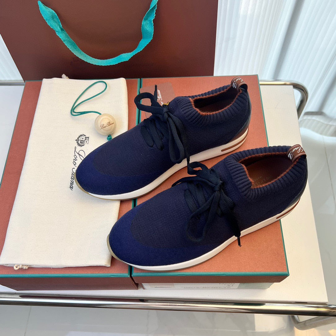 LP Sneakers