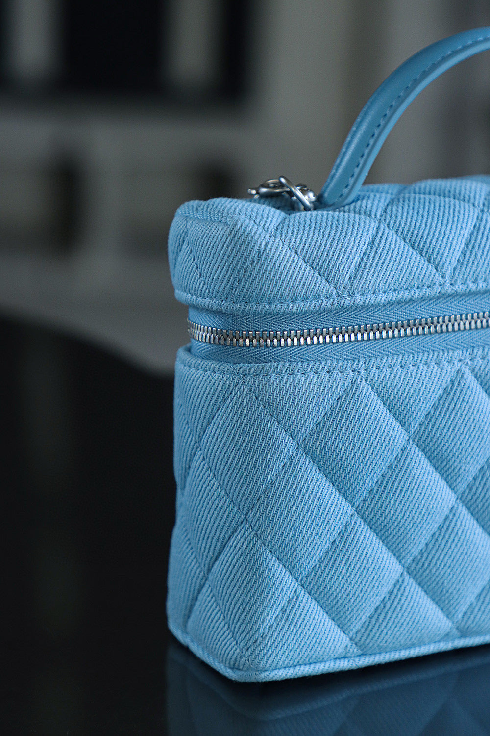Chanel 25P LP Vanity Case