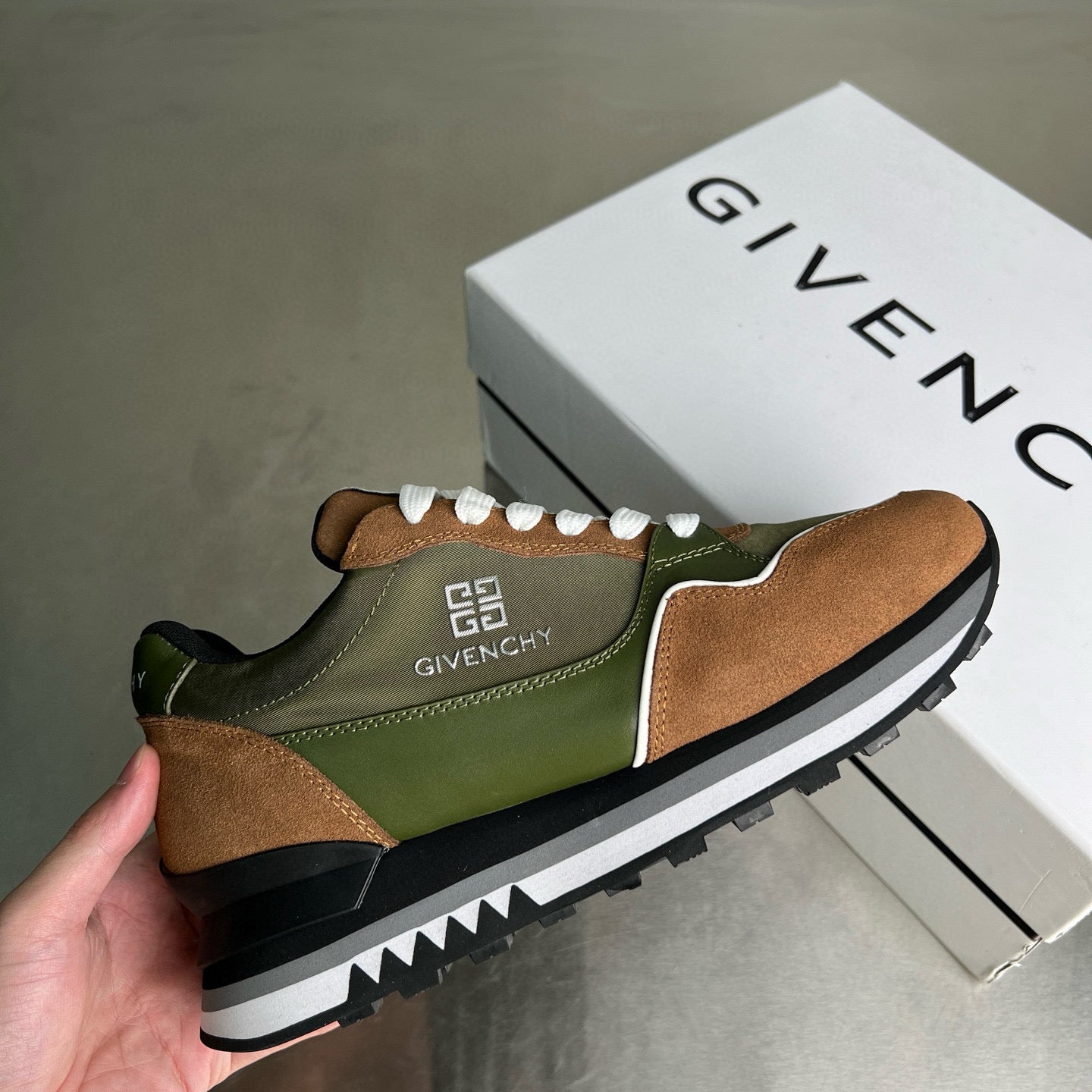 Givenchy Sneakers