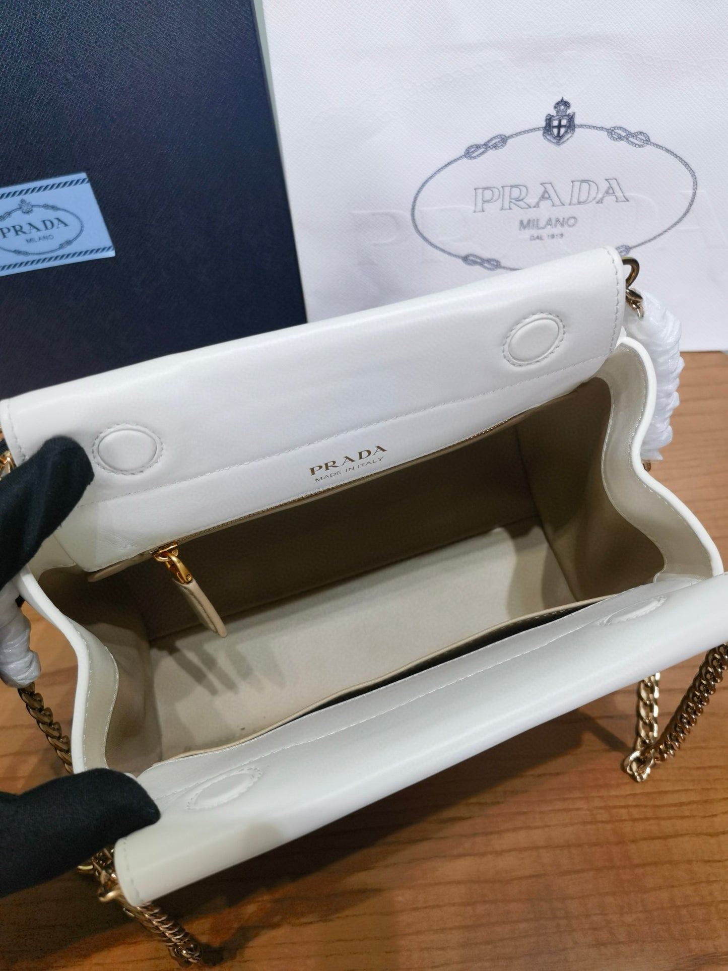 PD Enchaine Cross Body Bag