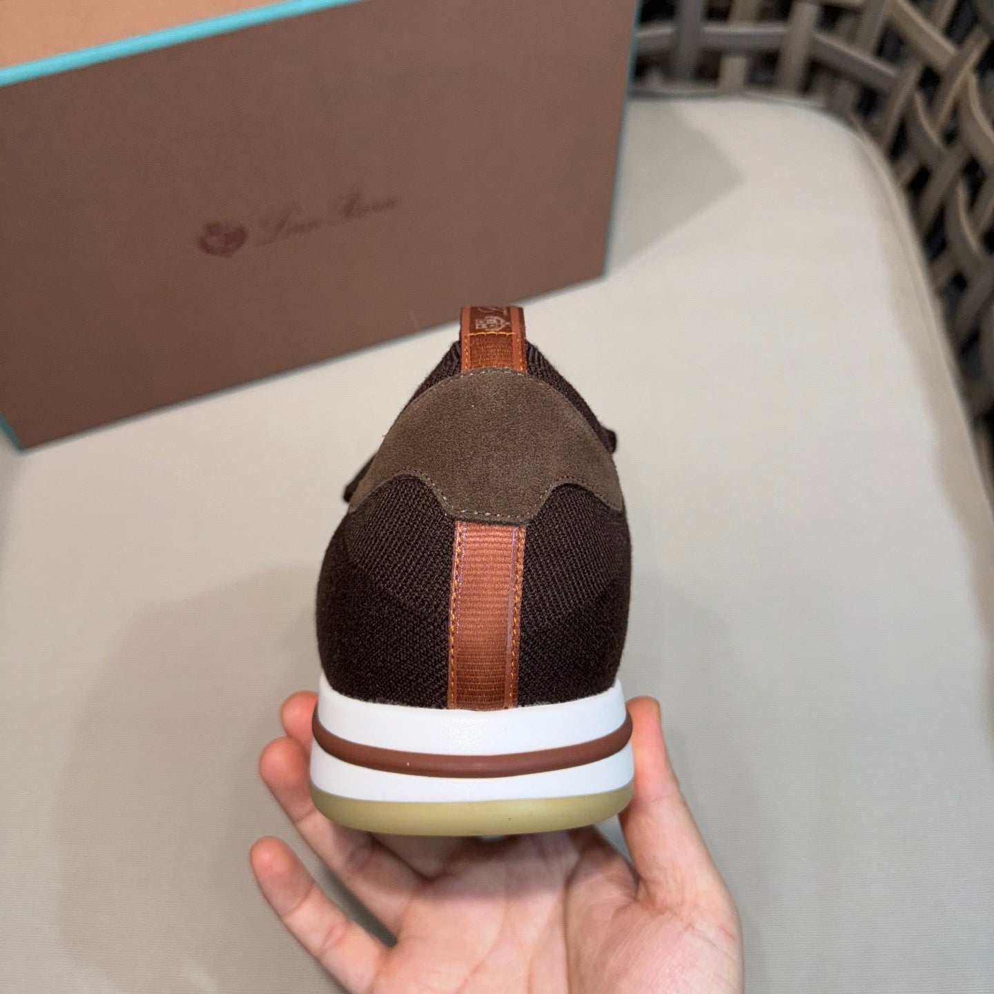 LP Sneakers