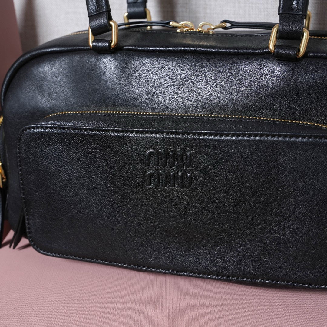 Miu Miu Handbag 32x15.5x11cm