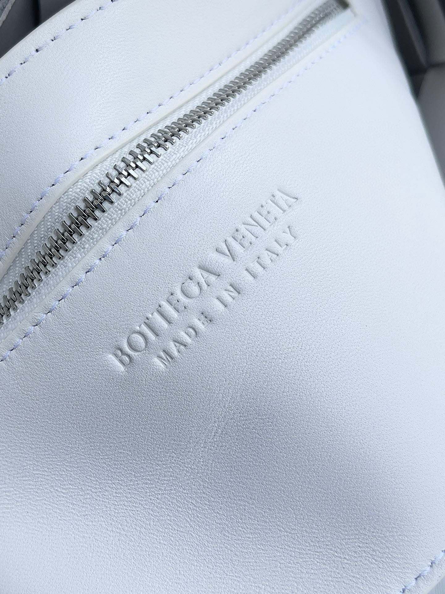 Bottega Veneta Cassatte Bag