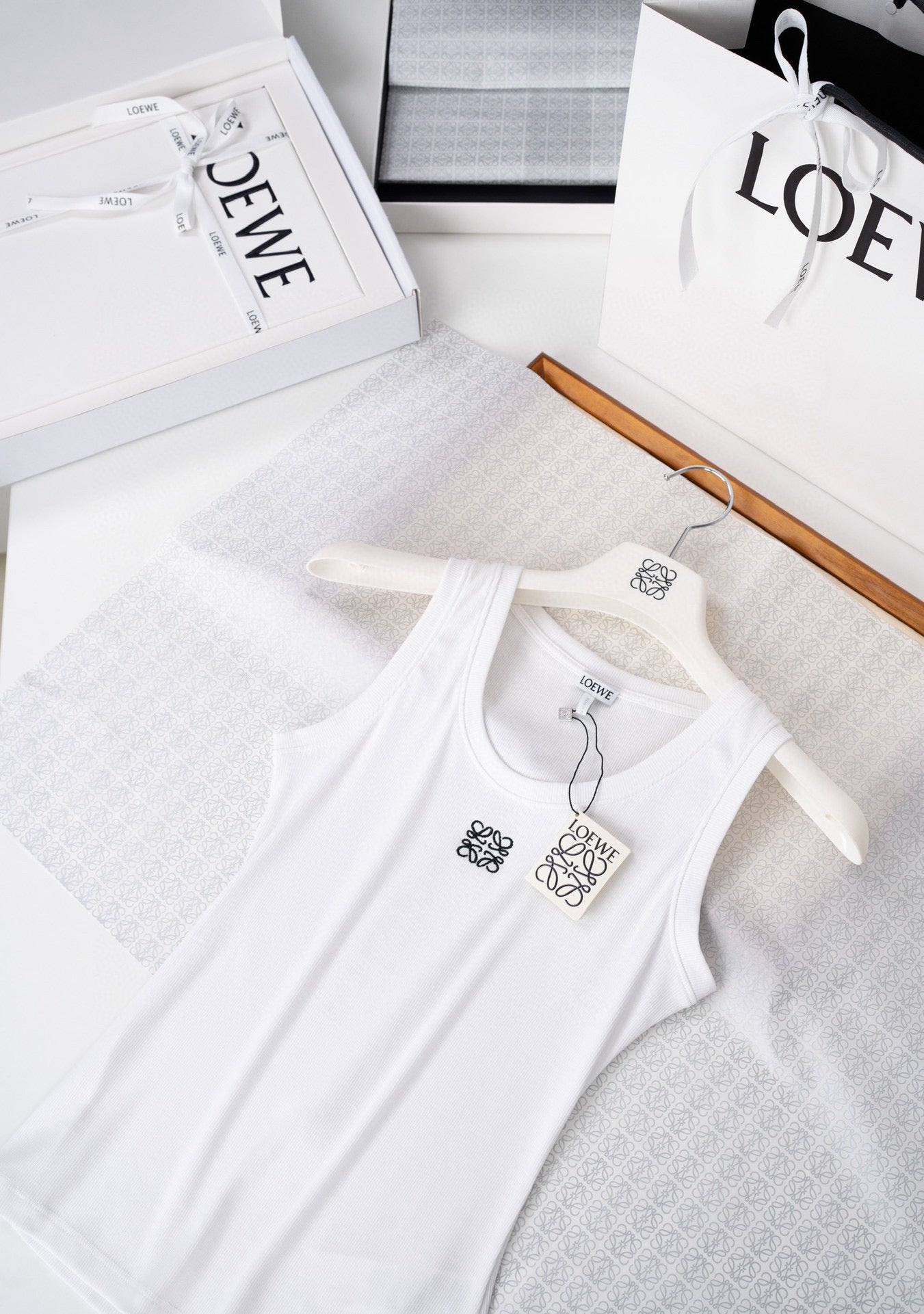 Loewe Vest