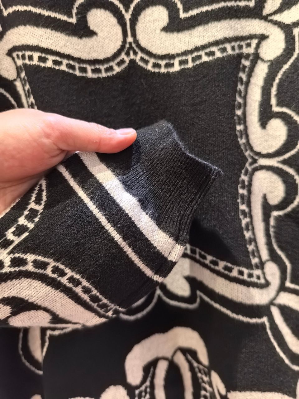 Dolce & Gabbana Sweater