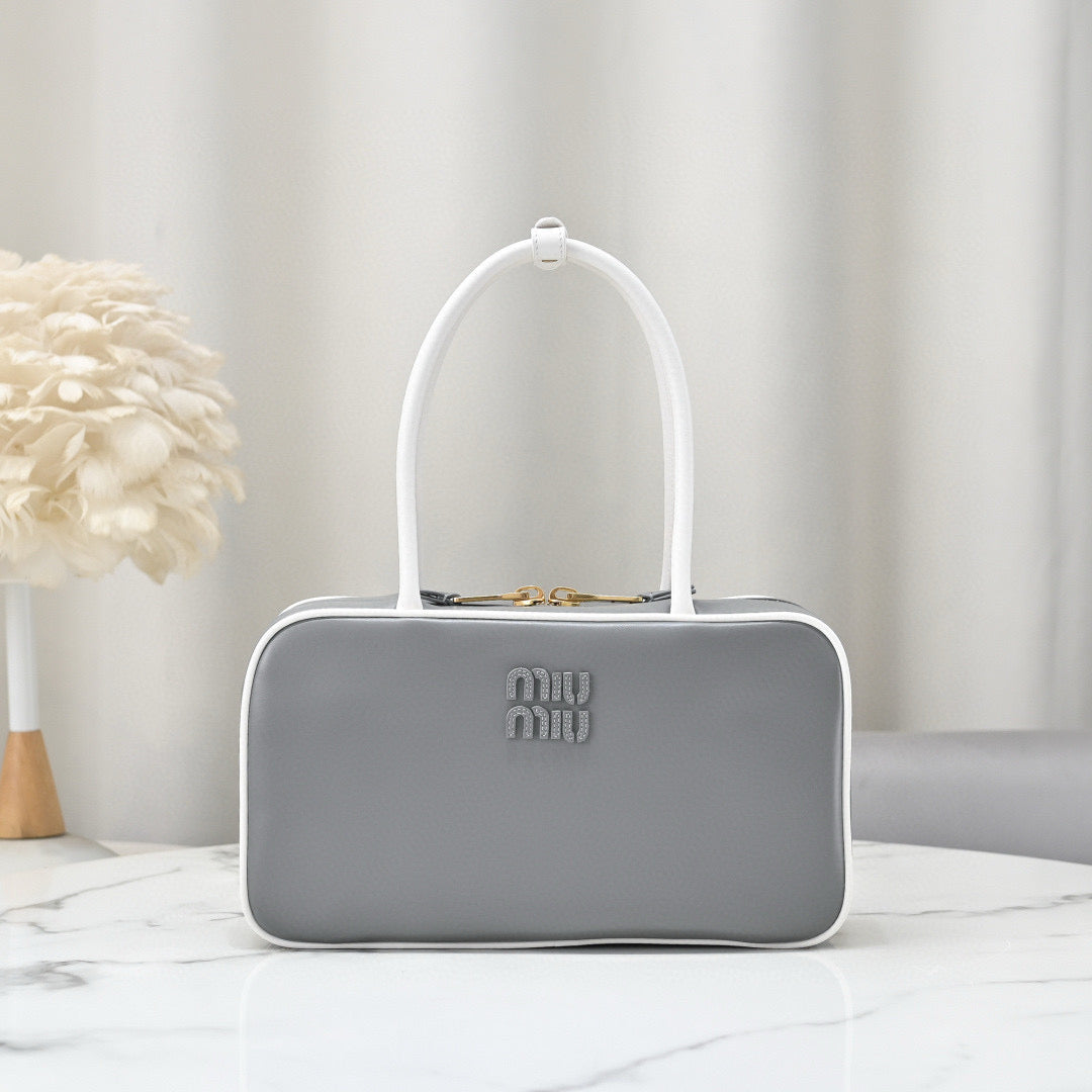 Miu Miu Bowling Bag 29x17x9cm